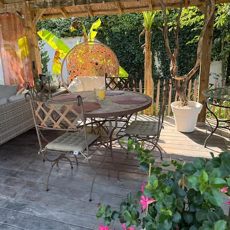 Villa Sous La Paillote... *